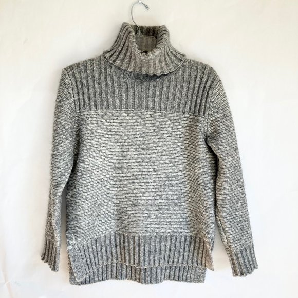 Banana Republic Soft Merino Wool Blend Heavy Knit Turtleneck Split Hem Sz SP - Picture 12 of 16